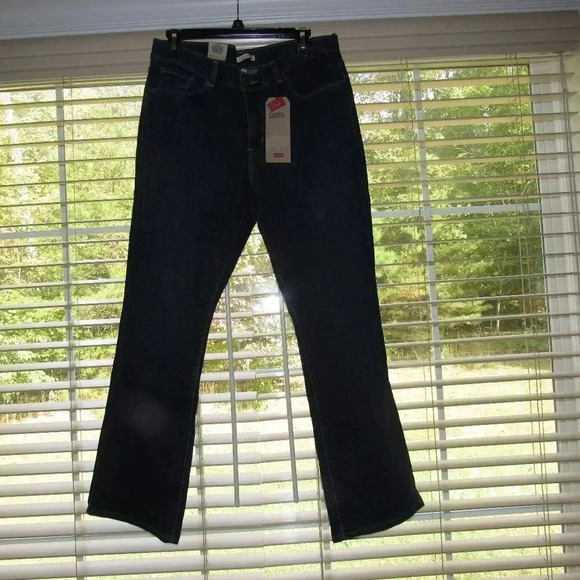 NWT LEVI’S Classic Boot Cut Sculpt Jeans Size 14S - Picture 10 of 12